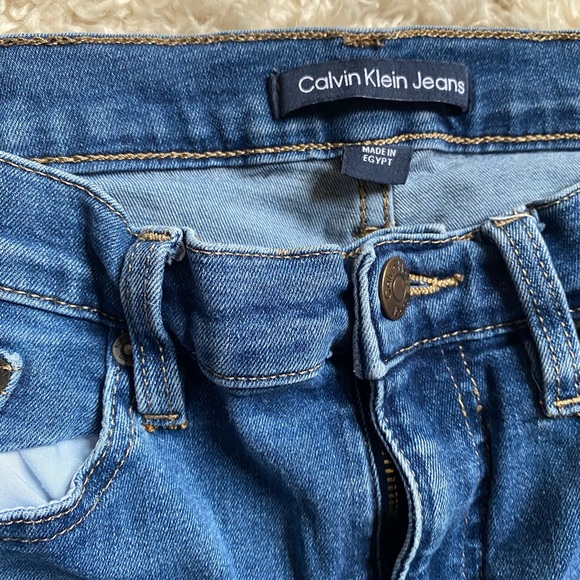 Women's Straight Leg Jeans - Light Blue and Dark Blue - Picture 4 of 5